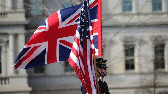 La Première ministre britannique Theresa May est la première cheffe d'Etat étrangère à rencontrer le nouveau président américain Donald Trump. [Carlos Barria]