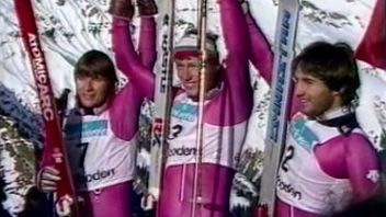 Max Julen, Pirmin Zurbriggen et Jacques Luethy sur le podium du géant d'Adelboden en 1983. [RTS]