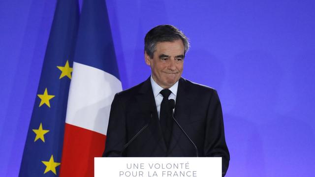 François Fillon après sa défaite lors du premier de la présidentielle française le 23 mai. [EPA/Keystone - Etienne Laurent]