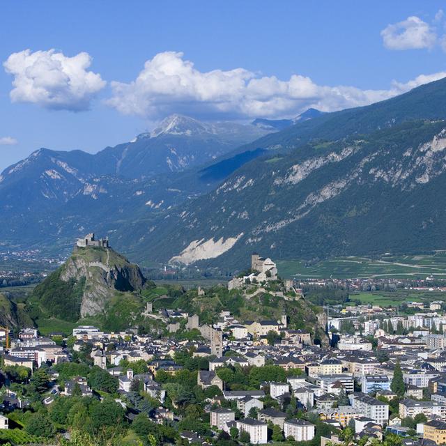 Une vue sur Sion, en Valais. [Keystone - Gaëtan Bally]