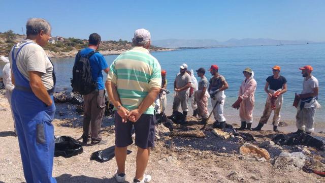 La pêche est pour l'heure interdite à Salamine, en Grèce. [RTS - Angélique Kourounis]