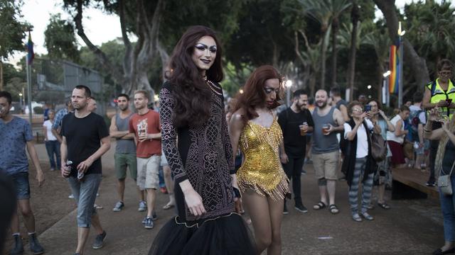 Des participants à la Gay Pride à Tel Aviv. [EPA/Keystone - Abir Sultan]