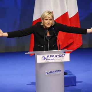 La popularité de Marine Le Pen n'est pas ébranlée par les différentes affaires qui la concernent. [AP/Keystone - Michel Euler]