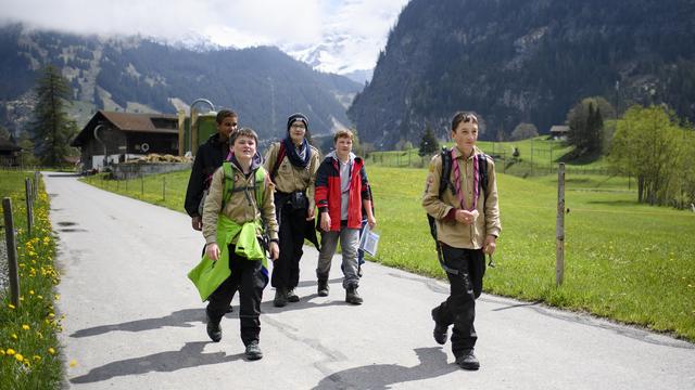 Des scouts dans l'Oberland bernois. [Keystone - Manuel Lopez]