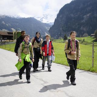 Des scouts dans l'Oberland bernois. [Keystone - Manuel Lopez]
