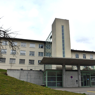 L’Hôpital du Jura va réaménager et équiper deux étages inoccupés sur le site de Delémont. [RTS - Gaël Klein]
