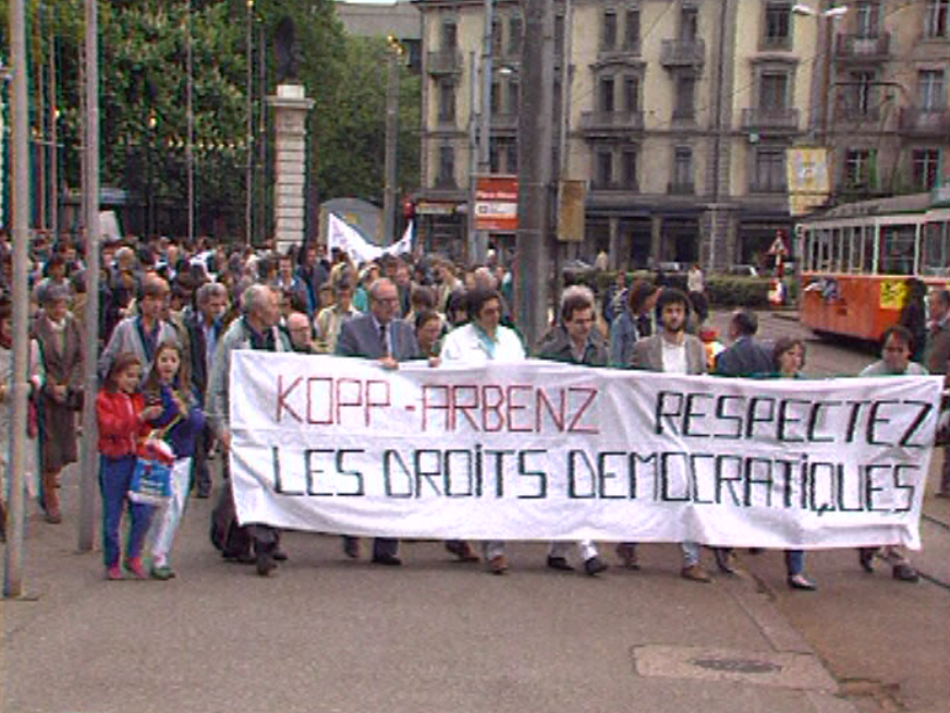 Manifestation à Genève en faveur d'Alphonse Maza en 1988. [RTS]