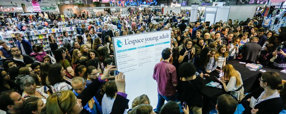 "Lʹespace Young Adult" au Salon du Livre de Genève. [Salon du Livre - Pierre Albouy]