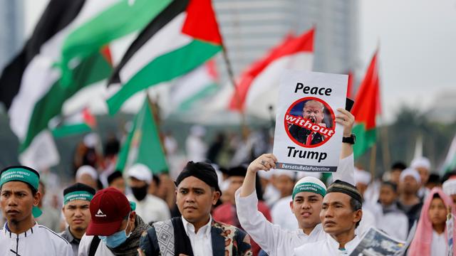 Les manifestants condamnent Donald Trump et sa décision de reconnaître Jérusalem comme capitale d'Israël. [Darren Whiteside]