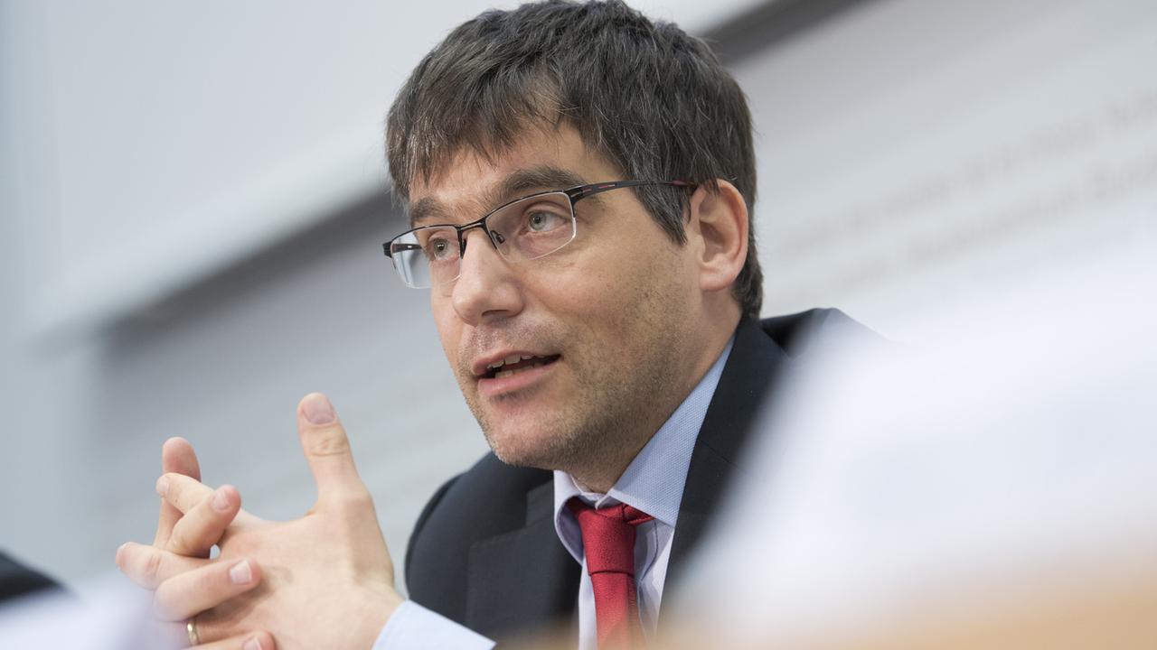 Le conseiller national Roger Nordmann (PS-VD) a défendu la stratégie énergétique vendredi à Berne. [keystone - Marcel Bieri]