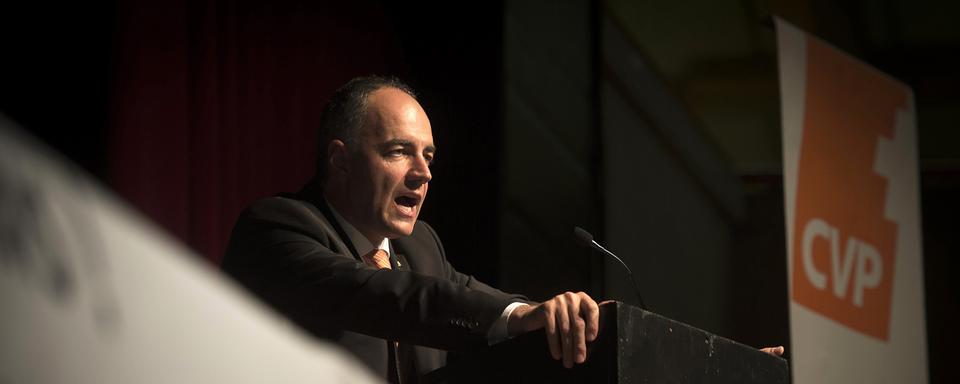 Christophe Darbellay devant le congrès du PDC du Valais romand le 12.05.2016 à Conthey. [Keystone - Olivier Maire]