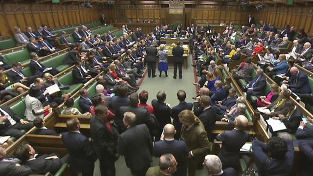 Les députés britanniques dans l'attente du résultat du vote de ce mercredi. [PRU]