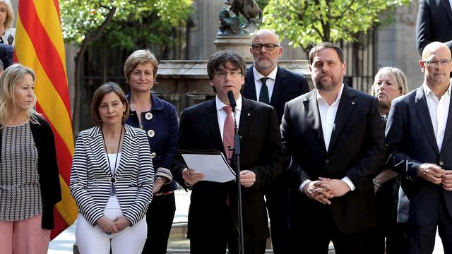 Le président catalan Carles Puigdemont lors de l'annonce du référendum vendredi. [EPA/Keystone - Toni Albir]