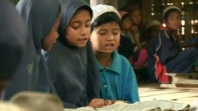 Minorité musulmane en Birmanie en 2003. [RTS]