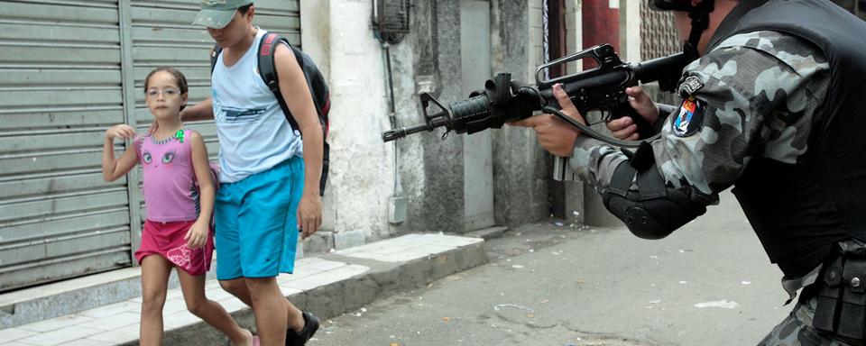 Opération de l'armée dans la favela du Jacarezinho à Rio. [Reuters - Ricardo Moraes]