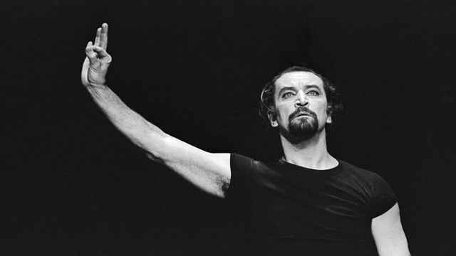 Maurice Béjart en 1976. [Keystone/Roger Viollet/Colette Masson - Colette Masson]