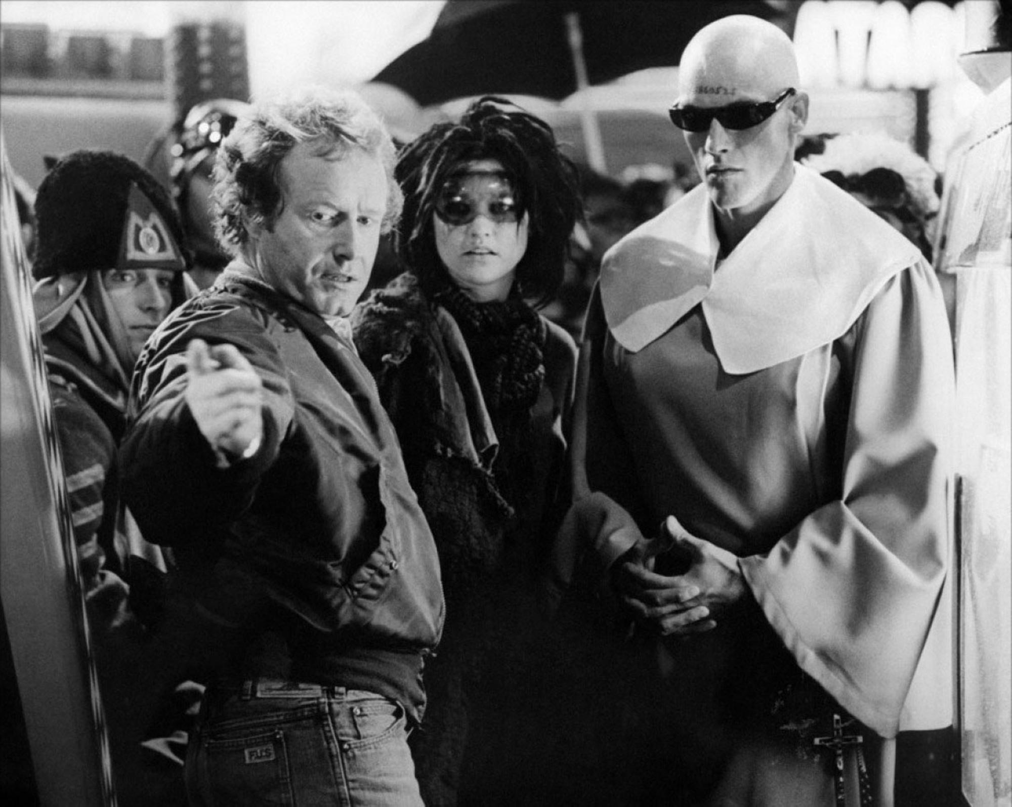 Ridley Scott dirige le tournage de "Blade Runner" en 1982. [AFP - The Ladd Company]