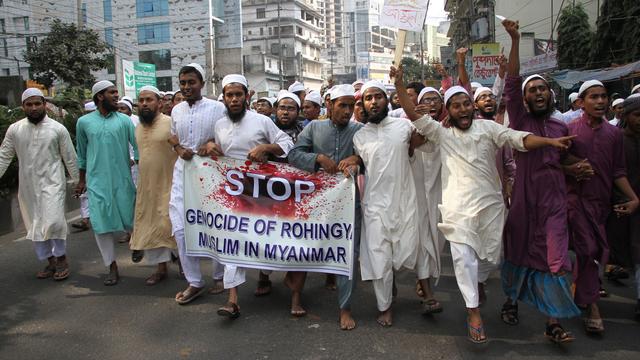 Des activistes protestent contre le génocide des Rohingyas musulmans en Birmanie. [NurPhoto/AFP - Rehman Asad]