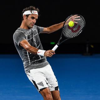 Roger Federer s'entraîne en vue de lʹOpen dʹAustralie, 13.01.2017. [EPA/Keystone - Filip Singer]