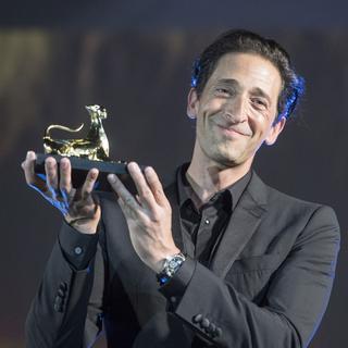 Adrien Brody reçoit le "Leopard Club Award" en 2017. [Keystone - URS FLUEELER]