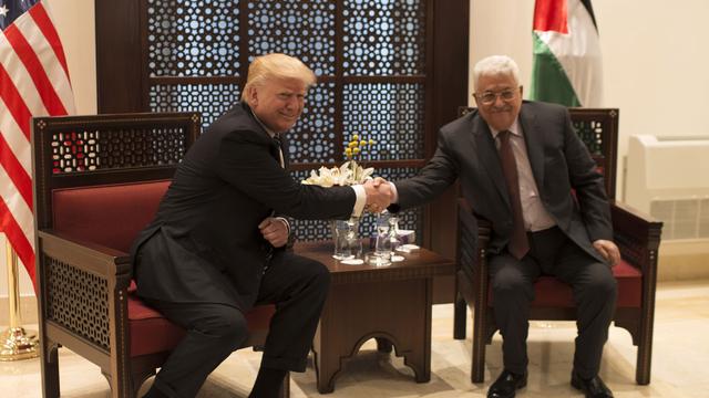 Donald Trump et Mahmoud Abbas. [AFP - Fadi Arouri]