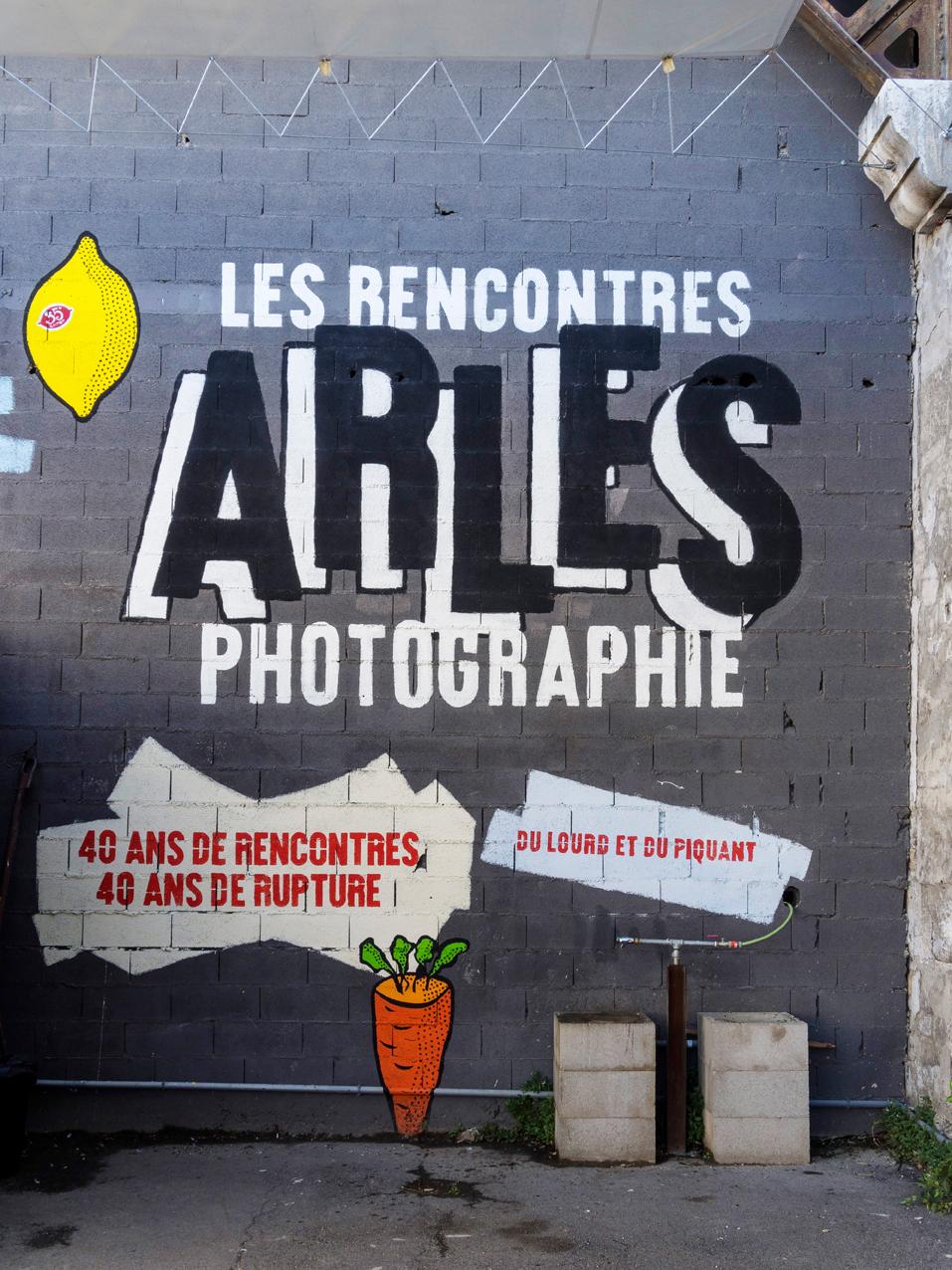 Les rencontres photographiques d'Arles envahissent la ville. [AFP - Guy Bouchet]