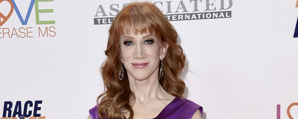 Kathy Griffin a dû s'excuser pour avoir posé avec la tête décapitée de Donald Trump. [keystone - Richard Shotwell/Invision/AP]