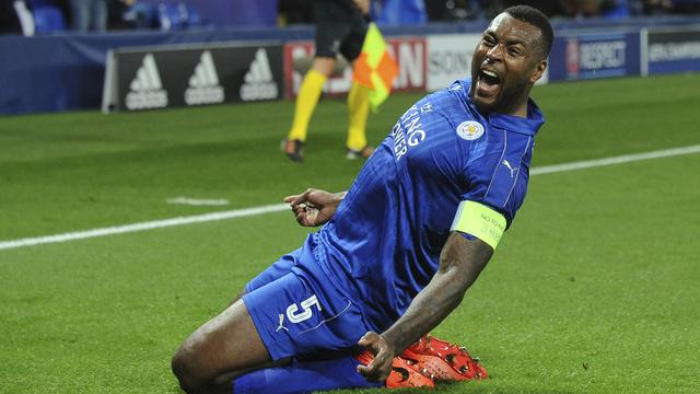 Wes Morgan célèbre son ouverture du score. [Rui Vieira]