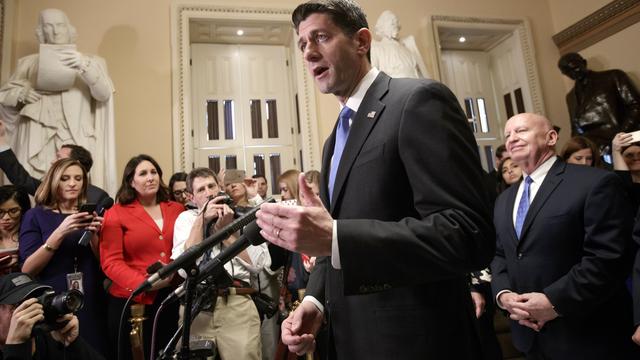 Le président de la Chambre des représentants Paul Ryan après l'acceptation de la réforme fiscale de Donald Trump. [AP/Keystone - J. Scott Applewhite]