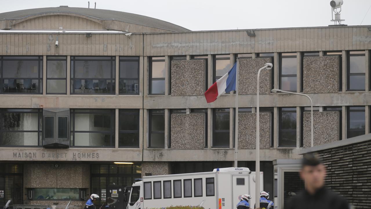 Détenu le plus surveillé de France depuis son incarcération le 27 avril, Salah Abdeslam se trouve à Fleury-Mérogis, au sud de Paris. [Christian Hartmann]
