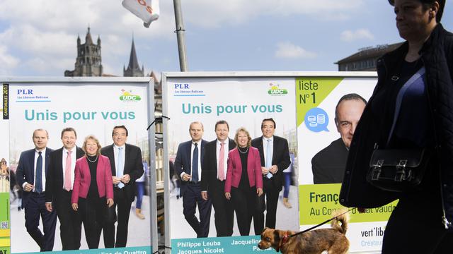 Affiches de campagne à Lausanne. [Keystone - Laurent Gilliéron]