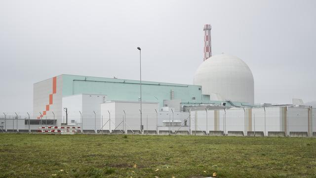 La centrale nucléaire de Leibstadt, dans le canton d'Argovie. [Keystone - Christian Beutler]