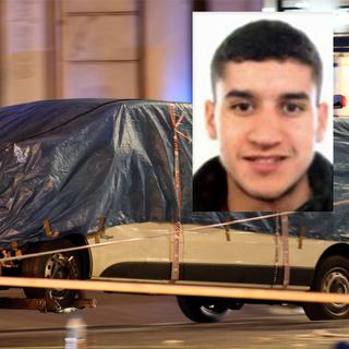 Les polices européennes sont à la recherche de Younes Abouyaaqoub, dont la photo a été diffusée par les enquêteurs.