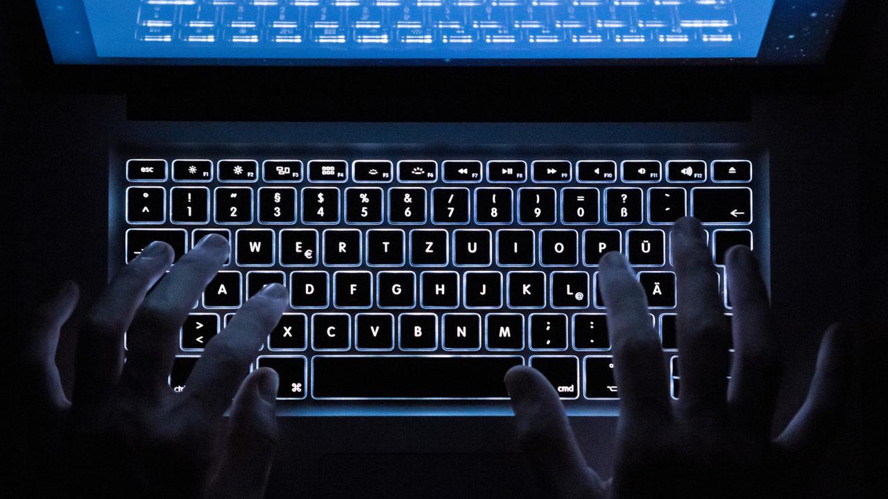 Le Conseil fédéral veut renforcer la lutte contre la cybercriminalité. [KEYSTONE - Silas Stein]