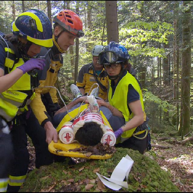 Ils ont 20 ans, ils veulent devenir ambulancier, infirmière ou sage-femme.