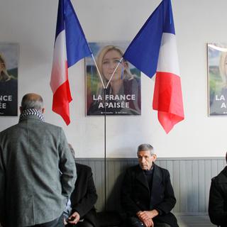 Des supporters de Marine Le Pen à Lyon. [reuters - Emmanuel Foudrot]