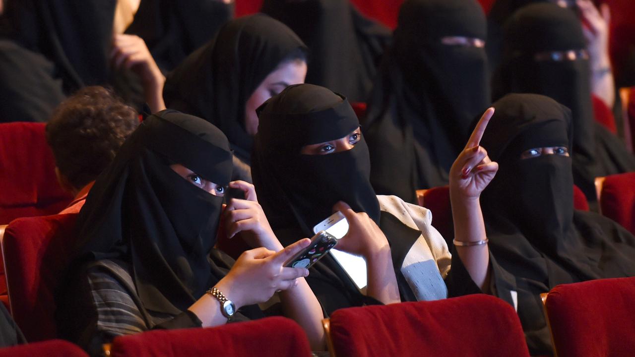 Des femmes assistent à un festival culturel à Riyad en octobre 2017. [AFP - FAYEZ NURELDINE]