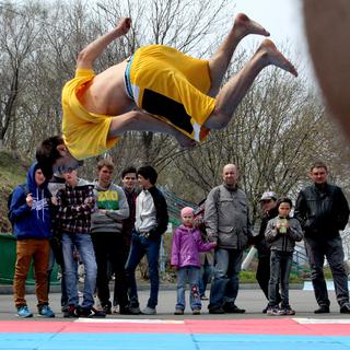 Une compétition de tricking en Russie.
Vitaliy Ankov/RIA Novosti/Sputnik
AFP [AFP - Vitaliy Ankov/RIA Novosti/Sputnik]