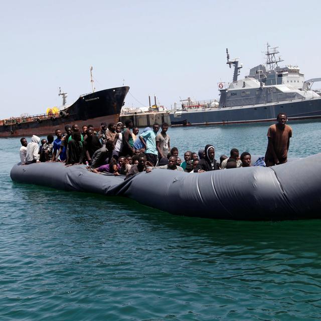 Des migrants secourus au large de Tripoli (Libye). [Ismail Zitouny]
