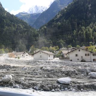 Bondo, village du Val Bregaglia, après les éboulements. [RTS - Alain Arnaud]