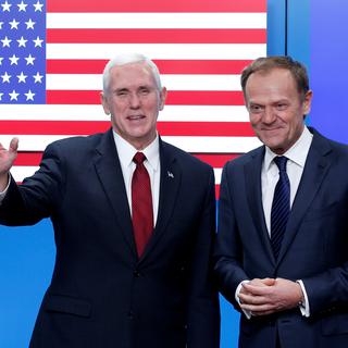 Première rencontre entre le vice-président américain Mike Pence et le président du Conseil européen Donald Tusk. [Francois Lenoir]