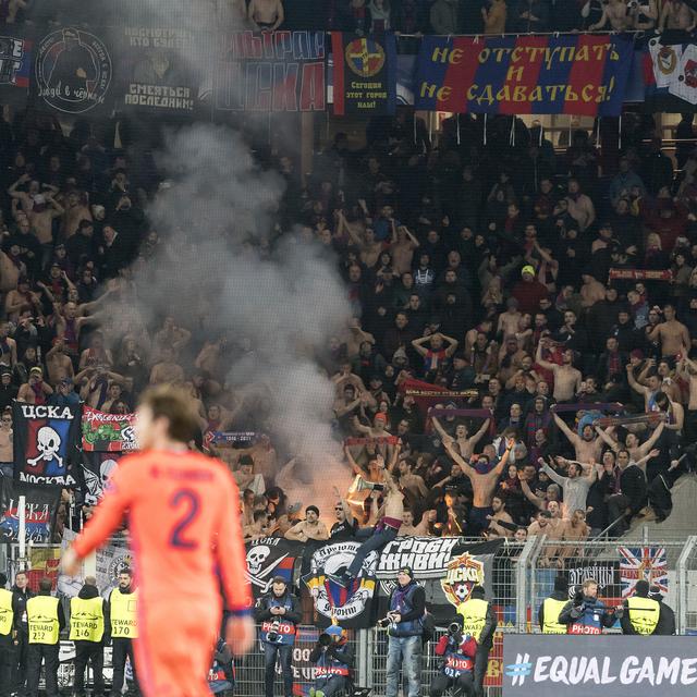 29 supporters du CSKA Moscou ont été interdits d’entrer en Suisse le 31 octobre pour le match face au FC Bâle. [Keystone - Georgios Kefalas]