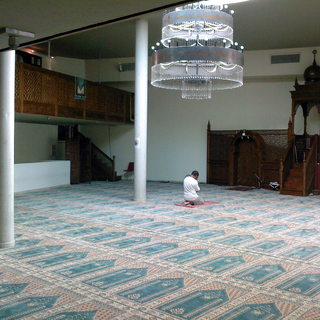 L'intérieur de la mosquée de Lausanne. [RTS - Sophie Iselin]