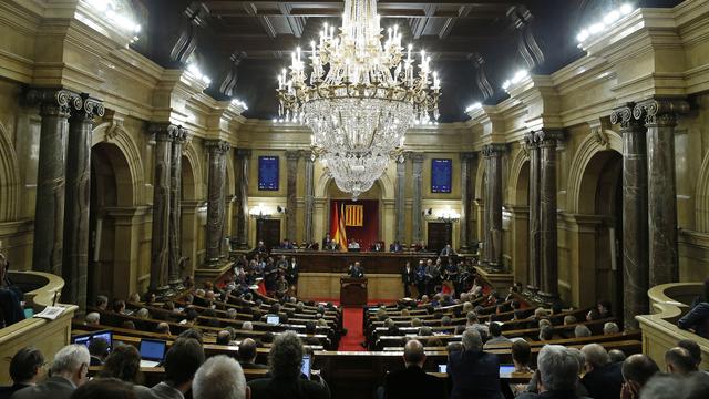 Le Parlement régional de la Catalogne à Barcelone ce vendredi 27 octobre. [AP/Keystone - Manu Fernandez]