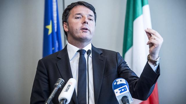 L'ancien chef du gouvernement italien Matteo Renzi, photographié vendredi à Bruxelles, a été réélu à la tête du Parti démocrate dimanche 30 avril. [AFP - Wiktor Dabkowski / DPA]