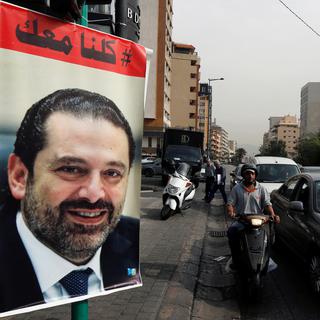 Une affiche du Premier ministre libanais démissionnaire Saad Hariri à Beyrouth. [Reuters - Mohamed Azakir]