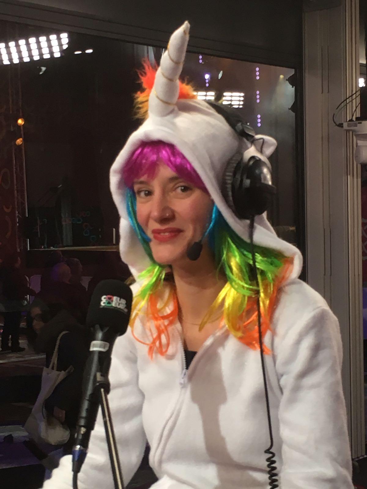 Pauline Seiterle déguisée en Licorne. [RTS - Philippe Robin]