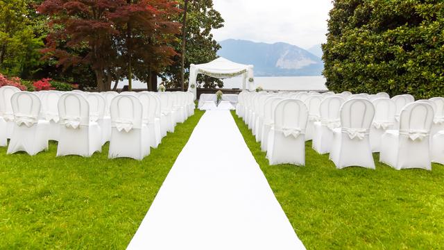 Pour un mariage "comme dans les films", de plus en plus de fiancés font appel à des wedding planners, des planificateurs de mariages).
elitravo
Fotolia [Fotolia - elitravo]