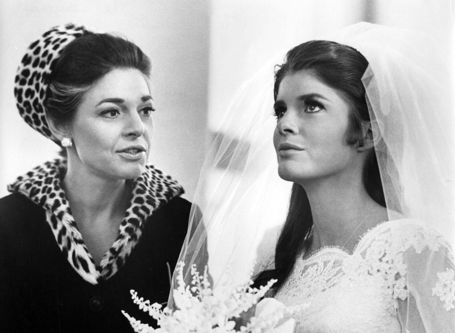 Anne Bancroft et Katharine Ross dans "Le Lauréat" de Mike Nichols. [AFP - Lawrence Turman]