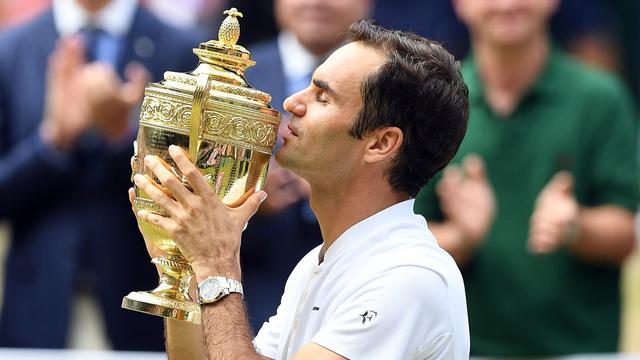 Roger Federer est le maître des lieux à Wimbledon après sa 8e victoire. [Facundo Arrizabalaga]
